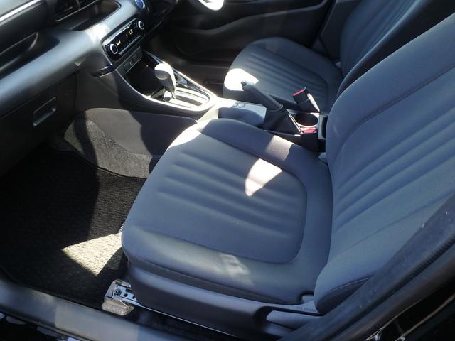 ヤリス ハイブリッドG ドライブレコーダー ETC ナビ バックカメラ LEDヘッドライト ブレーキサポート レーンサポート クルーズコントロール スマートキー プッシュスタート オートライト オートエアコン 電動格納ミラー(16枚目)