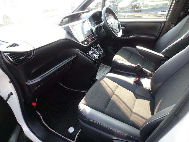 ノア ハイブリッドＳｉ　ダブルバイビー　ＥＴＣ２．０　モデリスタフルエアロ　ナビ　バックカメラ　ブレーキサポート　レーンサポート　ソナー　クルーズコントロール　両側電動スライドドア　スマートキー　プッシュスタート　Ｗシートヒーター（14枚目）