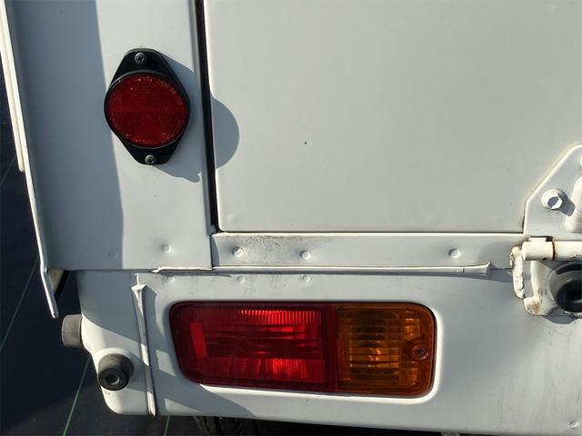 　軽トラック　ＡＴ　エアコン　パワーステアリング　運転席エアバッグ　助手席エアバッグ　タイヤ４本新品(16枚目)