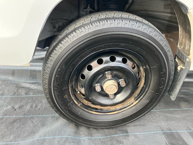 アクティトラック 　パワーゲート車　２ＷＤ　５速マニュアル　エアコン　パワステ　タイミングベルト交換済み（4枚目）