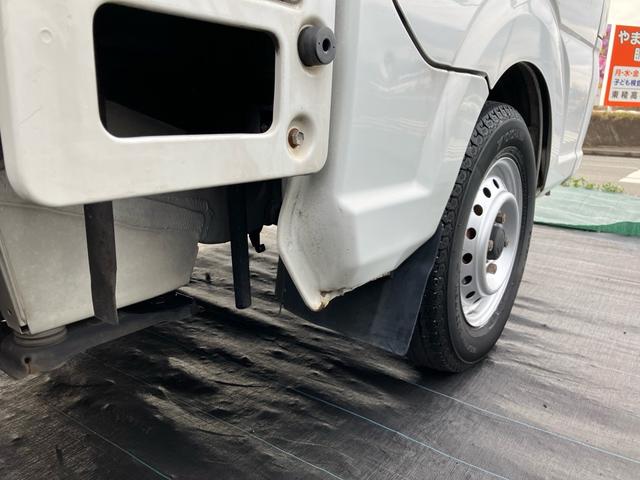 キャリイトラック 　冷凍車　２ＷＤ　ＡＴ　エアコン　パワステ　パワーウィンドウ　キーレス　Ｗエアバッグ（8枚目）