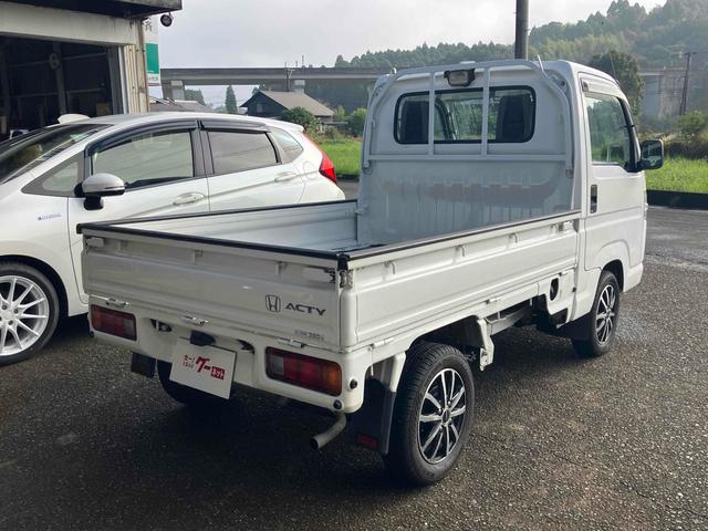 アクティトラック SDX 軽トラック 5速マニュアル アルミホイール エアコン 運転席エアバッグ CD USB ミュージックプレイヤー接続可 三方開(20枚目)