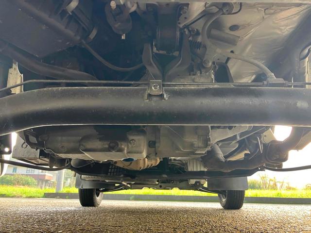 アクティトラック SDX 軽トラック 5速マニュアル アルミホイール エアコン 運転席エアバッグ CD USB ミュージックプレイヤー接続可 三方開(27枚目)