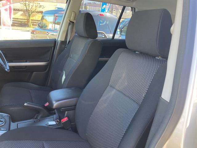 2.0XE 4WD ナビ TV アルミホイール スマートキー 電動格納ミラー シートヒーター AT 盗難防止システム 衝突安全ボディ CD DVD再生 記録簿 ABS エアコン パワーステアリング(25枚目)