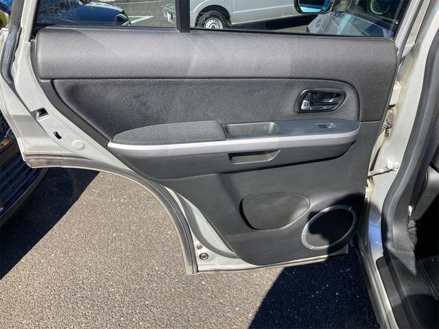 2.0XE 4WD ナビ TV アルミホイール スマートキー 電動格納ミラー シートヒーター AT 盗難防止システム 衝突安全ボディ CD DVD再生 記録簿 ABS エアコン パワーステアリング(35枚目)