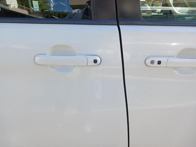 ソリオ ハイブリッドＭＺ　ドライブレコーダー　ＥＴＣ　全周囲カメラ　ナビ　ＴＶ　両側電動スライドドア　クリアランスソナー　オートクルーズコントロール　レーンアシスト　衝突被害軽減システム　アルミホイール　オートライト　ＨＩＤ（23枚目）