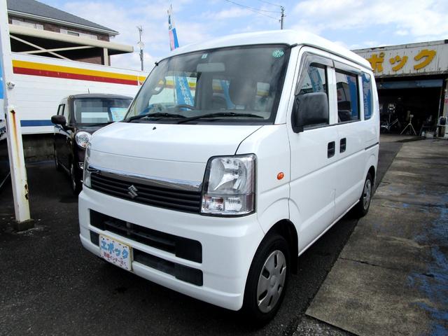 見た目は普通のエブリィでございます。車検は８年３月までですが車検２年つけての販売も可能です★