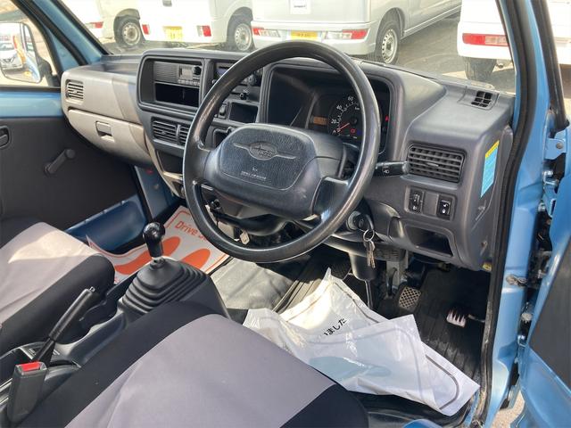 サンバーバン トランスポーター　軽バン　ＭＴ　両側スライドドア　キーレスエントリー　エアコン　運転席エアバッグ（25枚目）