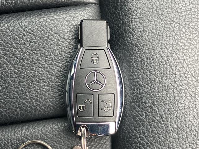 ＣＬＳ２２０ｄ　ＡＭＧライン　オートクルーズコントロール　バックカメラ　Ｍナビ　アルミホイール　オートライト　７ＡＴ　シートヒーター　スマートキー　電動格納ミラー　電動リアゲート　盗難防止システム　パワーシート　本革シート　ＣＤ(44枚目)