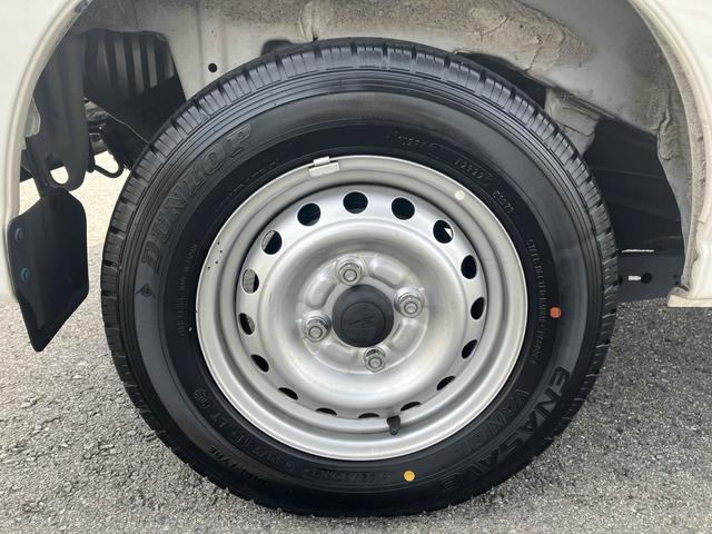 ハイゼットカーゴ ＤＸ　ＳＡＩＩＩ　ＡＴ　衝突被害軽減システム　クリアランスソナー　ＥＴＣ　ナビ　ＴＶ　両側スライドドア　キーレスエントリー　アイドリングストップ　オートマチックハイビーム　ＡＢＳ　ＥＳＣ　エアコン（11枚目）