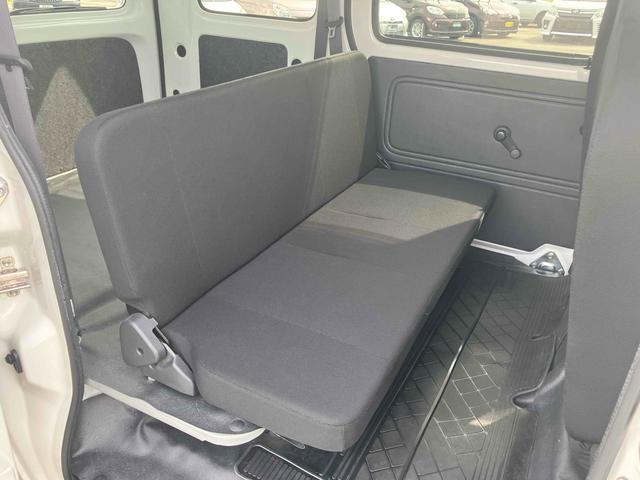 ハイゼットカーゴ ＤＸ　ＳＡＩＩＩ　ＡＴ　衝突被害軽減システム　クリアランスソナー　ＥＴＣ　ナビ　ＴＶ　両側スライドドア　キーレスエントリー　アイドリングストップ　オートマチックハイビーム　ＡＢＳ　ＥＳＣ　エアコン（33枚目）