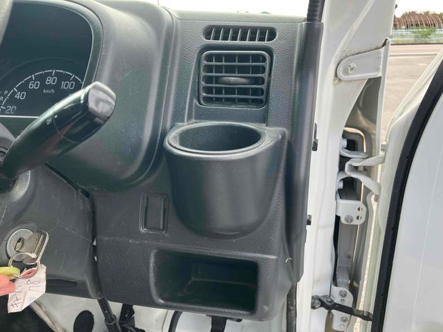 キャリイトラック ＫＣエアコン・パワステ　４ＷＤ　軽トラック　ＡＴ　ＥＴＣ　エアコン　パワーステアリング　運転席エアバッグ（24枚目）