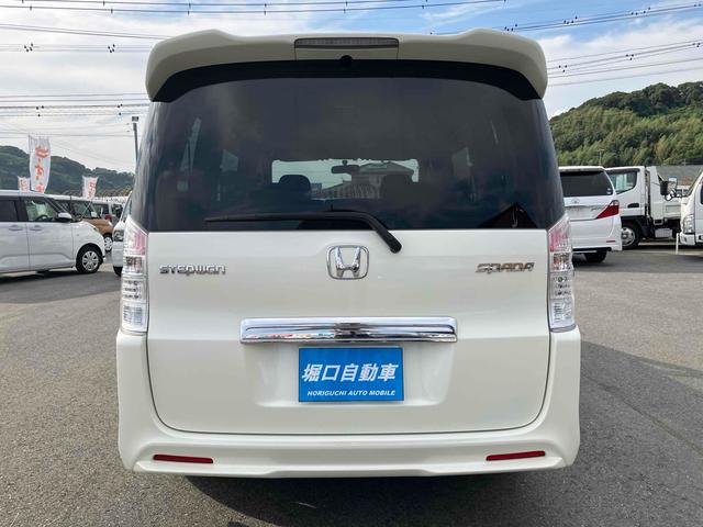 ステップワゴンスパーダ Ｓ　ＥＴＣ　バックカメラ　ナビ　ＴＶ　両側スライド・片側電動　ＨＩＤ　キーレスエントリー　電動格納ミラー　３列シート　フルフラット　ＣＶＴ　アルミホイール　ＣＤ　ＤＶＤ再生　ＵＳＢ　盗難防止システム（6枚目）