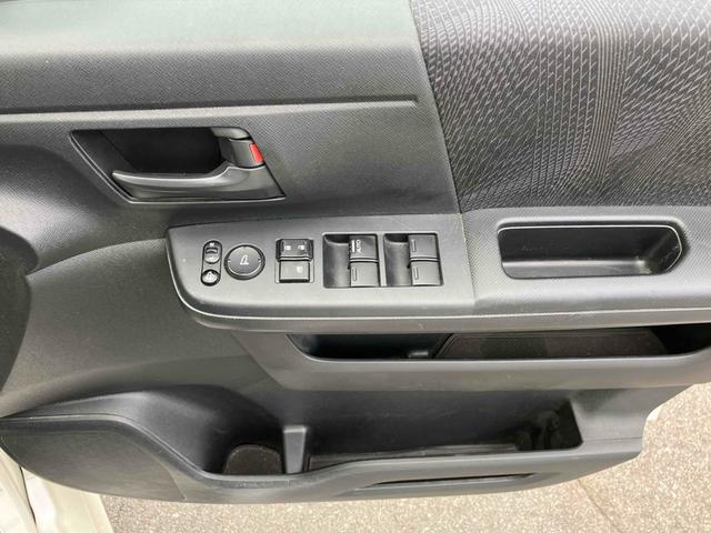 ステップワゴンスパーダ Ｓ　ＥＴＣ　バックカメラ　ナビ　ＴＶ　両側スライド・片側電動　ＨＩＤ　キーレスエントリー　電動格納ミラー　３列シート　フルフラット　ＣＶＴ　アルミホイール　ＣＤ　ＤＶＤ再生　ＵＳＢ　盗難防止システム（34枚目）
