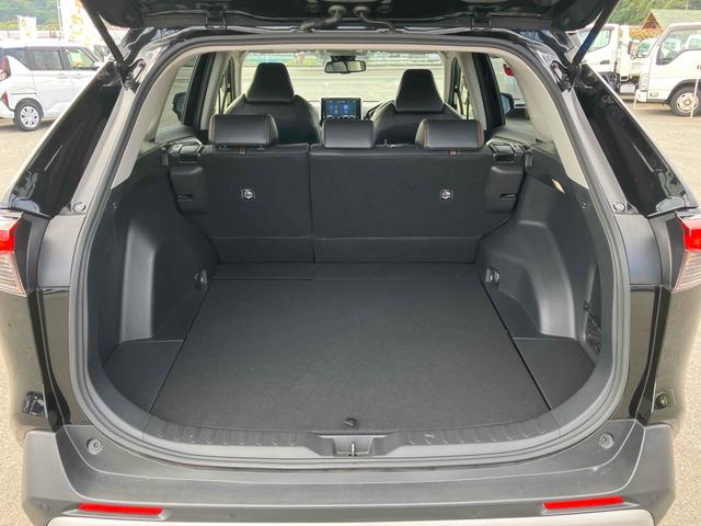 ＲＡＶ４ アドベンチャー　４ＷＤ　ＥＴＣ　バックカメラ　クリアランスソナー　オートクルーズコントロール　レーンアシスト　パワーシート　衝突被害軽減システム　ナビ　ＴＶ　オートマチックハイビーム　オートライト　ＬＥＤヘッドランプ（7枚目）
