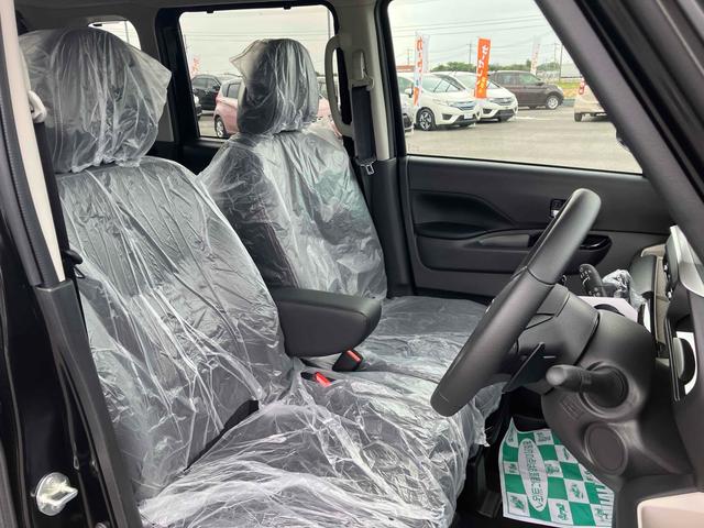 デリカミニ 　４ＷＤターボ　全周囲カメラ　両側電動スライドドア　クリアランスソナー　オートクルーズコントロール　オートライト　スマートキー　アイドリングストップ　電動格納ミラー　シートヒーター　ベンチシート　ＣＶＴ（14枚目）