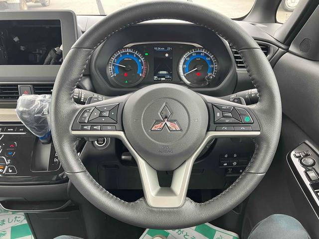 デリカミニ 　４ＷＤターボ　全周囲カメラ　両側電動スライドドア　クリアランスソナー　オートクルーズコントロール　オートライト　スマートキー　アイドリングストップ　電動格納ミラー　シートヒーター　ベンチシート　ＣＶＴ（16枚目）