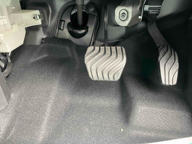 デリカミニ 　４ＷＤターボ　全周囲カメラ　両側電動スライドドア　クリアランスソナー　オートクルーズコントロール　オートライト　スマートキー　アイドリングストップ　電動格納ミラー　シートヒーター　ベンチシート　ＣＶＴ（32枚目）