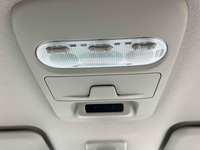 デリカミニ 　４ＷＤターボ　全周囲カメラ　両側電動スライドドア　クリアランスソナー　オートクルーズコントロール　オートライト　スマートキー　アイドリングストップ　電動格納ミラー　シートヒーター　ベンチシート　ＣＶＴ（37枚目）