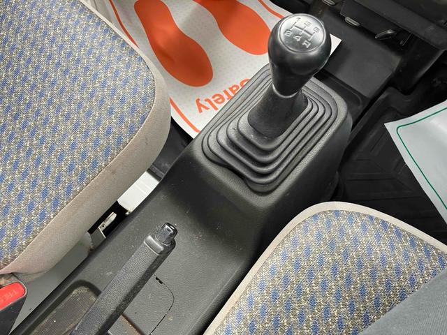 アクティトラック SDX 4WD 軽トラック MT エアコン 運転席エアバッグ(24枚目)