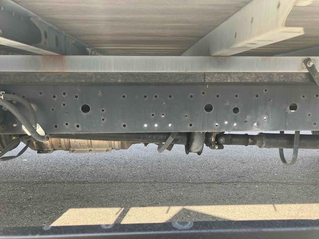 ダイナトラック トラック AT 衝突被害軽減システム レーンアシスト ETC ナビ TV アイドリングストップ 電動格納ミラー ESC エアコン パワーウィンドウ 運転席エアバッグ CD(11枚目)