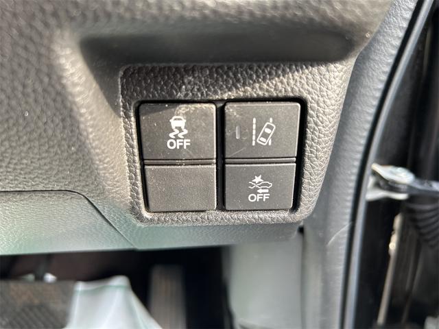 N-BOXカスタム ETC バックカメラ 両側電動スライドドア TV クリアランスソナー オートクルーズコントロール レーンアシスト 衝突被害軽減システム オートライト スマートキー アイドリングストップ 電動格納ミラー(8枚目)