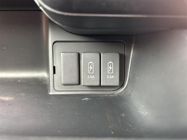 N-BOXカスタム ETC バックカメラ 両側電動スライドドア TV クリアランスソナー オートクルーズコントロール レーンアシスト 衝突被害軽減システム オートライト スマートキー アイドリングストップ 電動格納ミラー(44枚目)