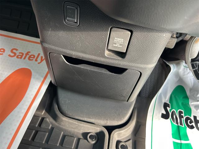 N-BOXカスタム ETC バックカメラ 両側電動スライドドア TV クリアランスソナー オートクルーズコントロール レーンアシスト 衝突被害軽減システム オートライト スマートキー アイドリングストップ 電動格納ミラー(49枚目)