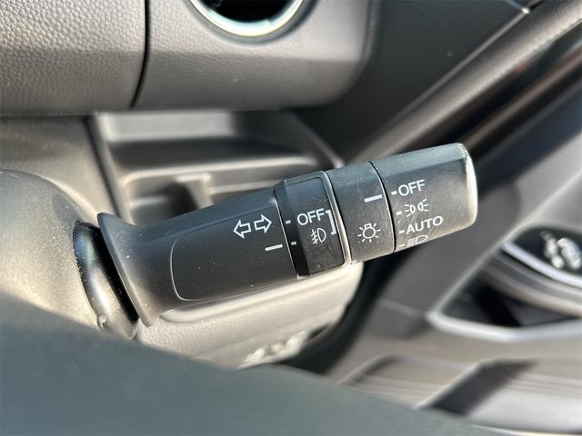 N-BOXカスタム ETC バックカメラ 両側電動スライドドア TV クリアランスソナー オートクルーズコントロール レーンアシスト 衝突被害軽減システム オートライト スマートキー アイドリングストップ 電動格納ミラー(55枚目)