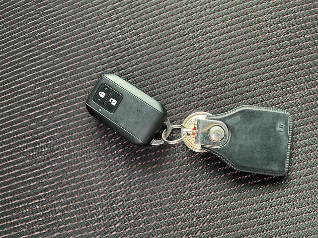 スイフトスポーツ ベースグレード ETC ナビ TV クリアランスソナー オートクルーズコントロール レーンアシスト 衝突被害軽減システム アルミホイール オートライト LEDヘッドランプ スマートキー 電動格納ミラー シートヒーター(11枚目)