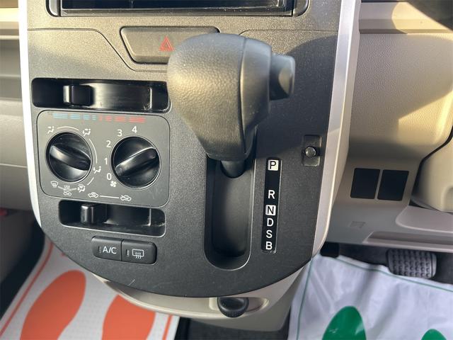 タント 　両側スライドドア　キーレスエントリー　アイドリングストップ　電動格納ミラー　ベンチシート　ＣＶＴ　ＥＳＣ　ＣＤ　ＵＳＢ　エアコン　パワーウィンドウ（5枚目）