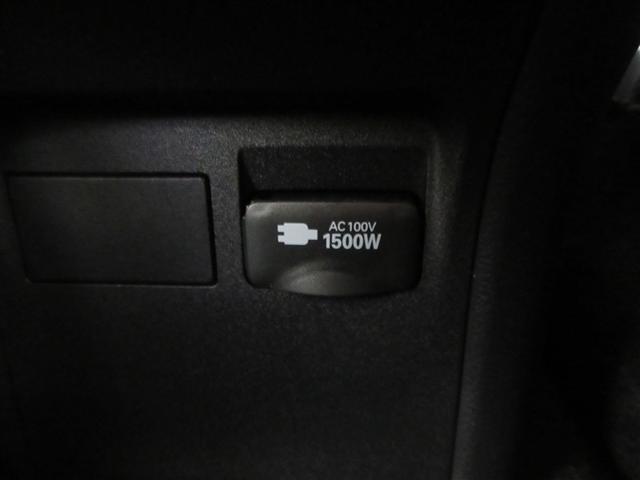 プリウス Ｚ　リアカメラ　プリクラッシュ　試乗車　ＰＷシート　メモリナビ　ＡＣ１００Ｖ電源　ＬＥＤランプ　ナビ・ＴＶ　オートクルーズ　アルミホイール　ドライブレコーダ　ＡＣ　運転席エアバッグ　横滑り防止装置　ＡＢＳ（10枚目）