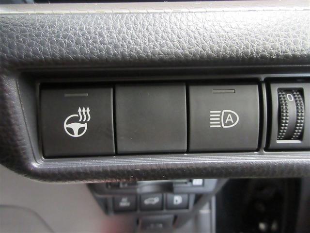 プリウス Ｚ　リアカメラ　プリクラッシュ　試乗車　ＰＷシート　メモリナビ　ＡＣ１００Ｖ電源　ＬＥＤランプ　ナビ・ＴＶ　オートクルーズ　アルミホイール　ドライブレコーダ　ＡＣ　運転席エアバッグ　横滑り防止装置　ＡＢＳ（11枚目）