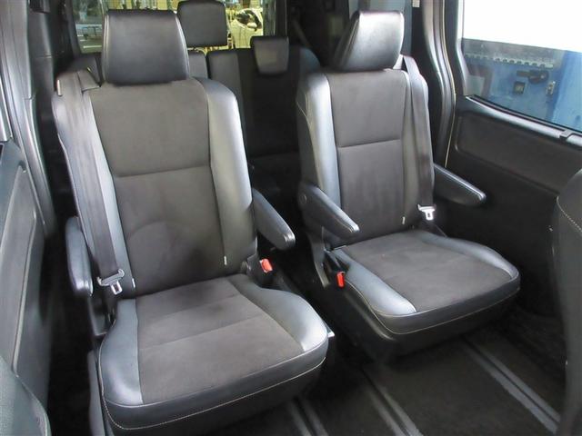 ノア ハイブリッドＳｉ　ダブルバイビーＩＩ　ハーフレザーＳ　Ｂカメラ　横滑り防止装置　記録簿有　ＬＥＤ　地デジ　オートクルーズ　ＤＶＤ再生可　メモリナビ　エアバッグ　ＥＴＣ　ナビ＆ＴＶ　３列シート　ＡＢＳ　アルミホイール　スマートキ　キーレス（6枚目）