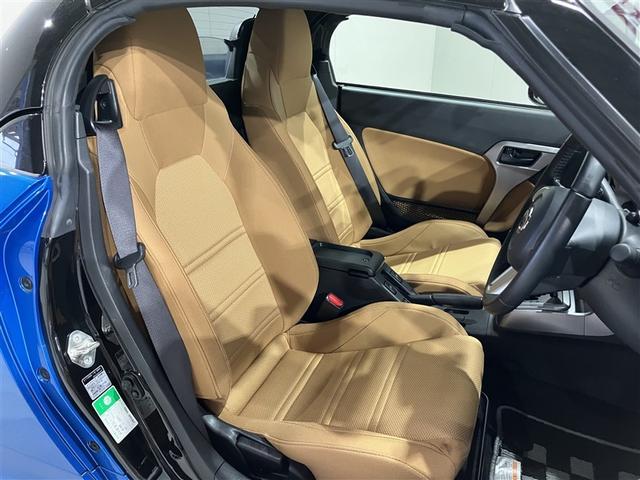 コペン ローブ 助手席エアバッグ 地デジテレビ イモビライザー ナビ&TV Bモニター インテリジェントキー DVDオーディオ キーフリー アルミ 運転席エアバック パワーウィンド LED エアコン メモリーナビ(5枚目)