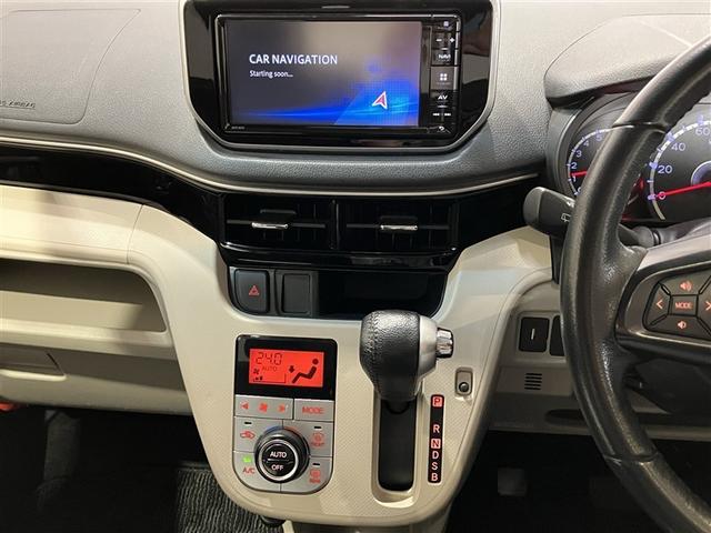 ムーヴ Ｘターボ　ＳＡＩＩＩ　エコアイドル　セキュリティアラーム　デュアルエアバック　ＬＥＤライト　アルミホイール　キーフリー　横滑り防止　ＤＶＤ　Ｂカメラ　ＥＴＣ　フルセグＴＶ　オートエアコン　スマートキー＆プッシュスタート（14枚目）