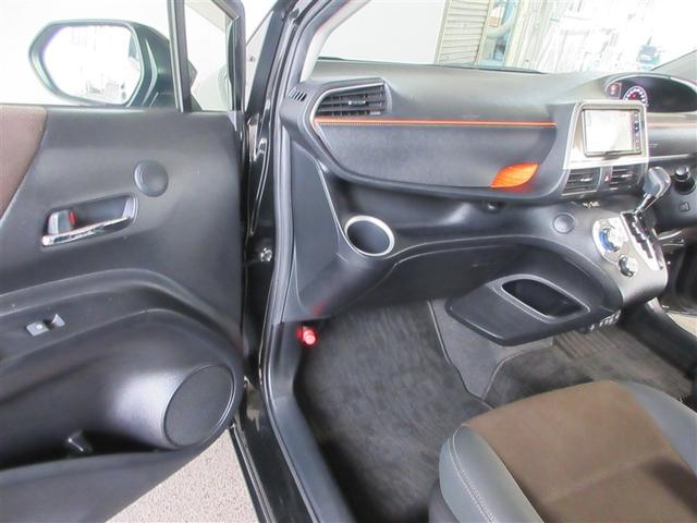 シエンタ ハイブリッドG クエロ 点検記録簿 半革シート 地デジTV 盗難防止 横滑り防止 LEDライト クルコン スマートキー ETC バックモニタ DVD オ-トエアコン メモリ-ナビ エアバッグ AW ナビ&TV ABS(4枚目)