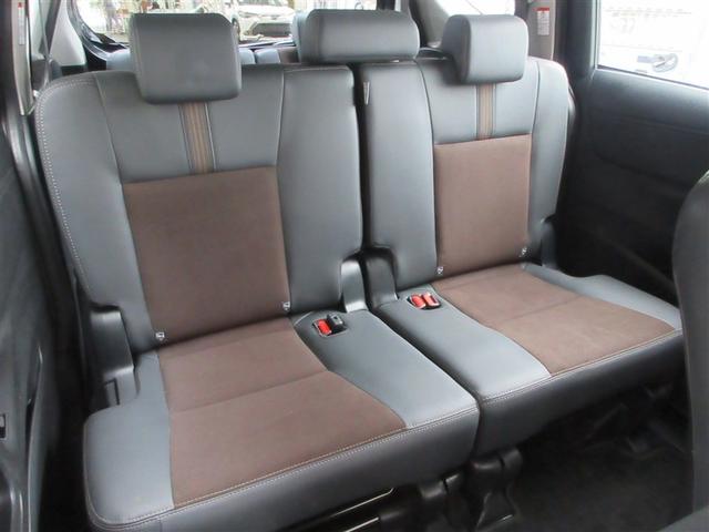 シエンタ ハイブリッドG クエロ 点検記録簿 半革シート 地デジTV 盗難防止 横滑り防止 LEDライト クルコン スマートキー ETC バックモニタ DVD オ-トエアコン メモリ-ナビ エアバッグ AW ナビ&TV ABS(6枚目)