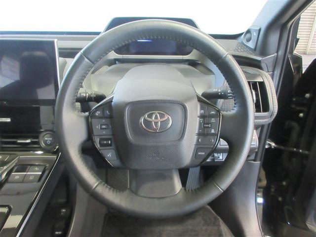 bZ4X Z 衝突回避システム LED パノラマムーンルーフ Pシート Bカメラ スマートキー フルセグ ETC メモリーナビ キーレス ナビ&TV オートクルーズコントロール(13枚目)