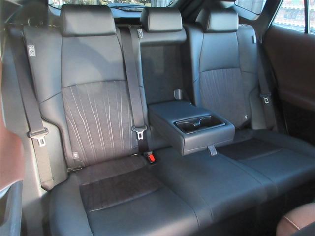 ハリアーハイブリッド Ｚ　パノラミックルーフ　エアロ　地上デジタル　衝突被害軽減　サイドエアバッグ　ＬＥＤランプ　Ｂモニタ　クルコン　ナビＴＶ　横滑り防止装置　ハーフレザーシート　スマートキー　盗難防止システム　ＡＢＳ　アルミ（6枚目）