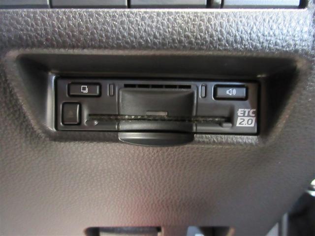 ハリアーハイブリッド Ｚ　パノラミックルーフ　エアロ　地上デジタル　衝突被害軽減　サイドエアバッグ　ＬＥＤランプ　Ｂモニタ　クルコン　ナビＴＶ　横滑り防止装置　ハーフレザーシート　スマートキー　盗難防止システム　ＡＢＳ　アルミ（17枚目）