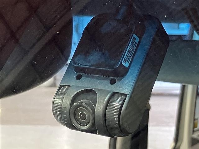 タント カスタムＸ　トップエディションＳＡＩＩＩ　誤発進抑制　Ｂカメ　地デジ　ｉ－ｓｔｏｐ　ナビＴＶ　パワーウィンドウ　インテリジェントキー　ＬＥＤライト　オートエアコン　エアバッグ　ドライブレコーダー　イモビライザー　ＡＢＳ　横滑り防止　アルミ（10枚目）