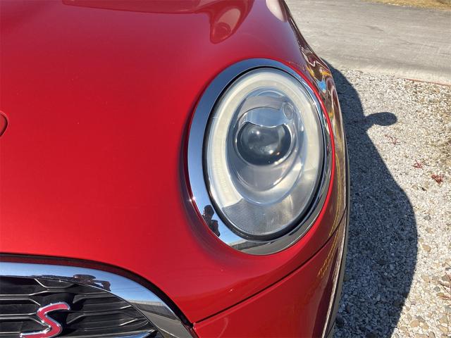 MINI クーパーS ETC ナビ アルミホイール オートマチックハイビーム オートライト HID スマートキー アイドリングストップ 盗難防止システム ABS ESC DVD再生 USB ミュージックプレイヤー接続可(24枚目)