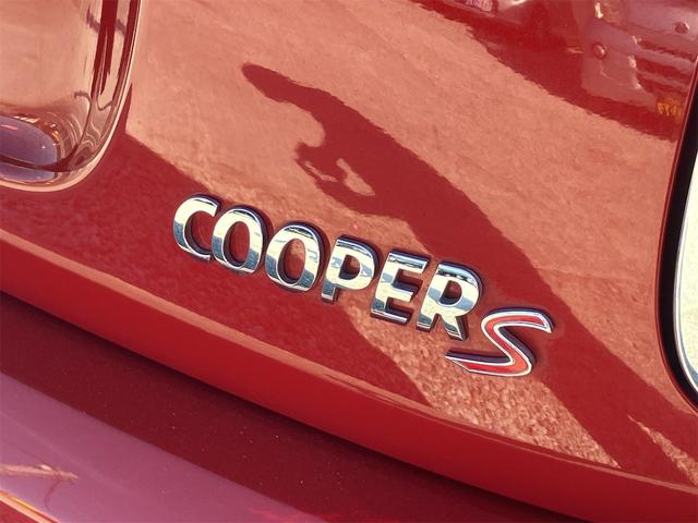 MINI クーパーS ETC ナビ アルミホイール オートマチックハイビーム オートライト HID スマートキー アイドリングストップ 盗難防止システム ABS ESC DVD再生 USB ミュージックプレイヤー接続可(36枚目)