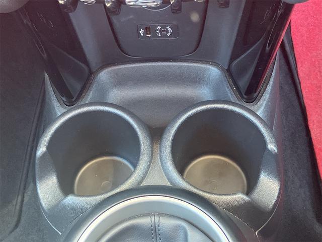 MINI クーパーS ETC ナビ アルミホイール オートマチックハイビーム オートライト HID スマートキー アイドリングストップ 盗難防止システム ABS ESC DVD再生 USB ミュージックプレイヤー接続可(39枚目)