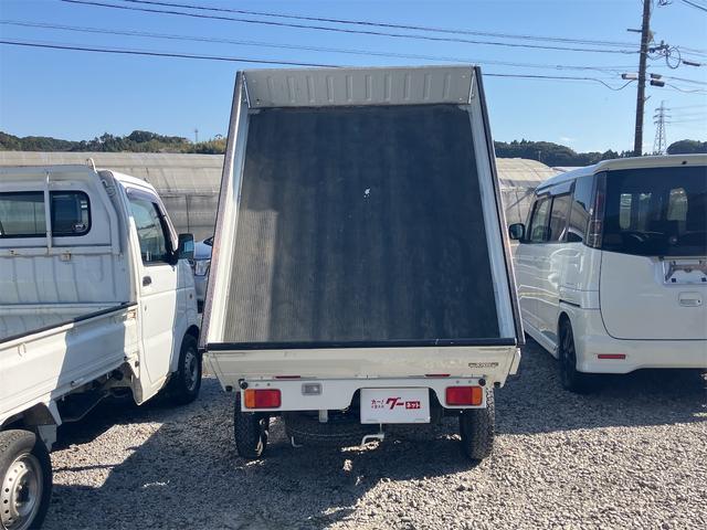 キャリイトラック 　４ＷＤ　軽トラック　５速マニュアル　ナビ　フルセグＴＶ　エアコン　運転席エアバッグ　ＣＤ　ＤＶＤ再生　ＵＳＢ　Ｂｌｕｅｔｏｏｔｈオーディオ（20枚目）