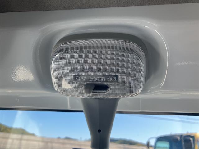 キャリイトラック 　４ＷＤ　軽トラック　５速マニュアル　ナビ　フルセグＴＶ　エアコン　運転席エアバッグ　ＣＤ　ＤＶＤ再生　ＵＳＢ　Ｂｌｕｅｔｏｏｔｈオーディオ（49枚目）