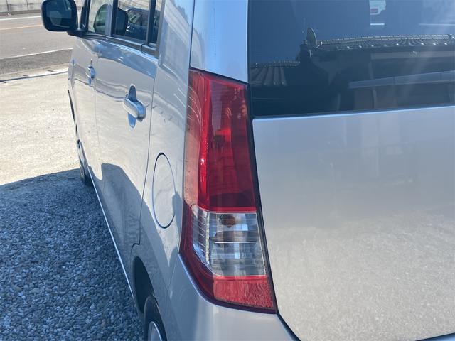 ワゴンR 福祉車輌 スロープ キーレスエントリー 電動格納ミラー AT 盗難防止システム CD 衝突安全ボディ エアコン パワーステアリング パワーウィンドウ(32枚目)