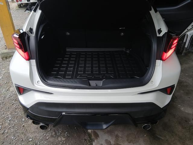 C-HR S GRスポーツ ドライブレコーダー ETC オートクルーズコントロール 衝突被害軽減システム TV オートライト LEDヘッドランプ アルミホイール スマートキー CVT 盗難防止システム 衝突安全ボディ USB(18枚目)