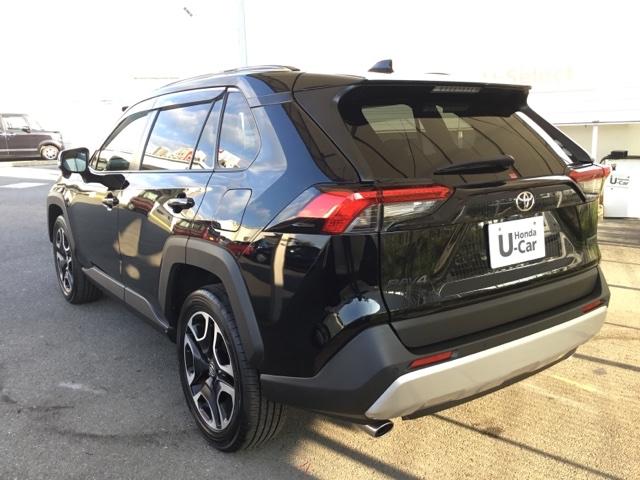ＲＡＶ４ アドベンチャー　クルコン　衝突被害軽減Ｂ　障害物センサー　バックカメラ　ドラレコ　純正ナビ　フルセグ　ＥＴＣ２．０　電動シート　リヤカメラ　レザー　クルーズＣ　ナビテレビ　ＬＥＤライト　イモビ　地デジ　ＥＳＣ　ＰＳ（7枚目）